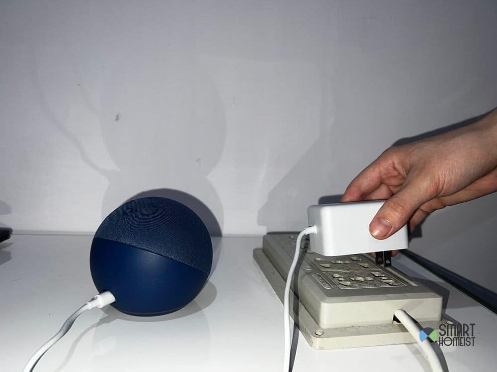 plugging in echo dot