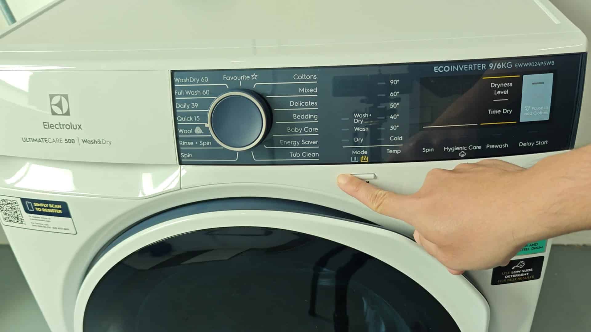 Adjusting mode settings on dial Adjusting mode settings on dial