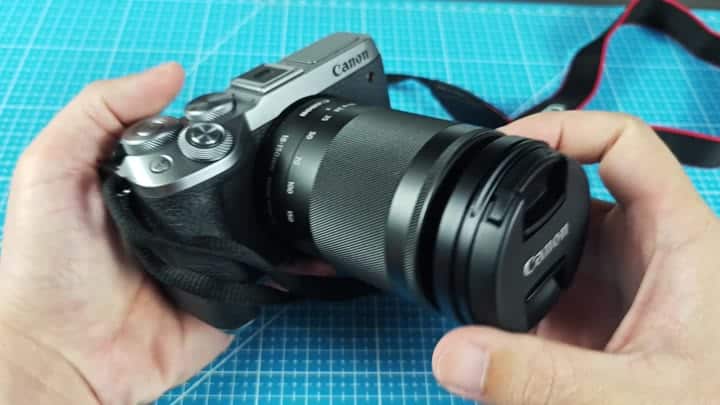 Canon EOS M6 Mark II camera body Canon EOS M6 Mark II camera body
