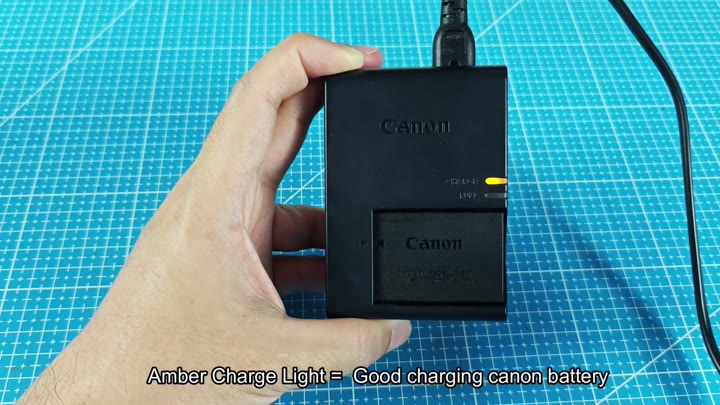 Canon LP-E6 charging with amber light Canon LP-E6 charging with amber light