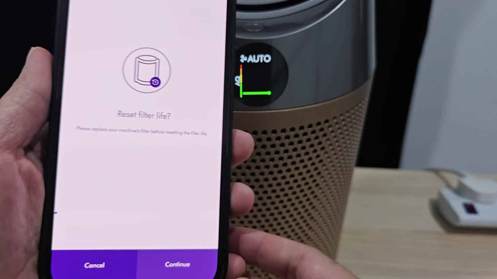 Confirming filter reset on phone screen Confirming filter reset on phone screen