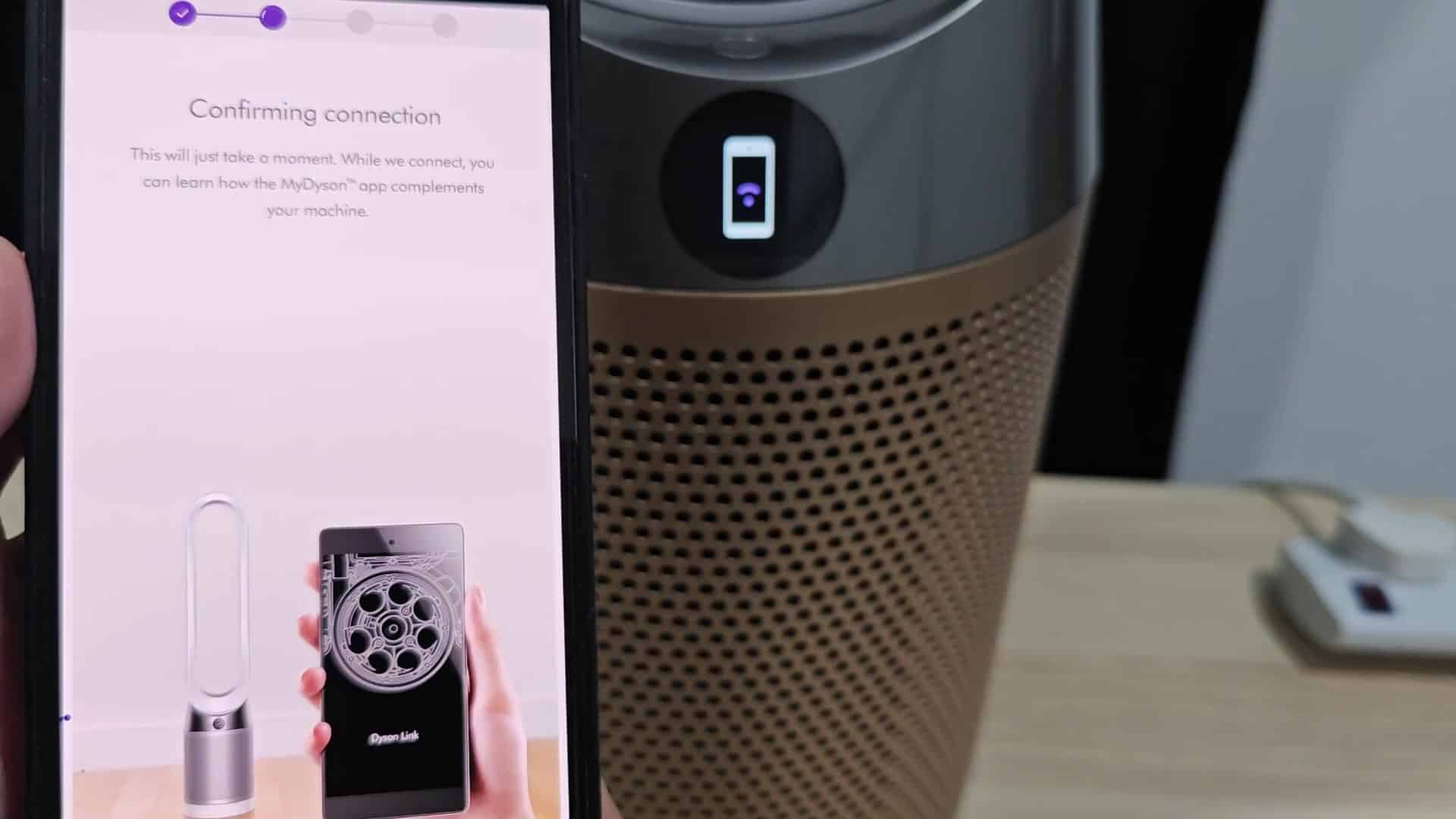 Connection confirmed by app and display Connection confirmed by app and display