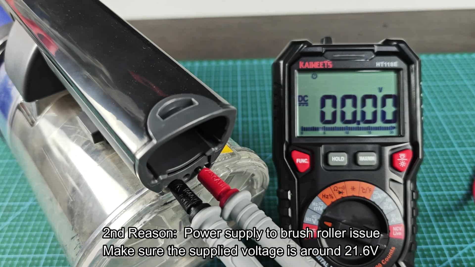 Correct voltage reading of 21.60V Correct voltage reading of 21.60V