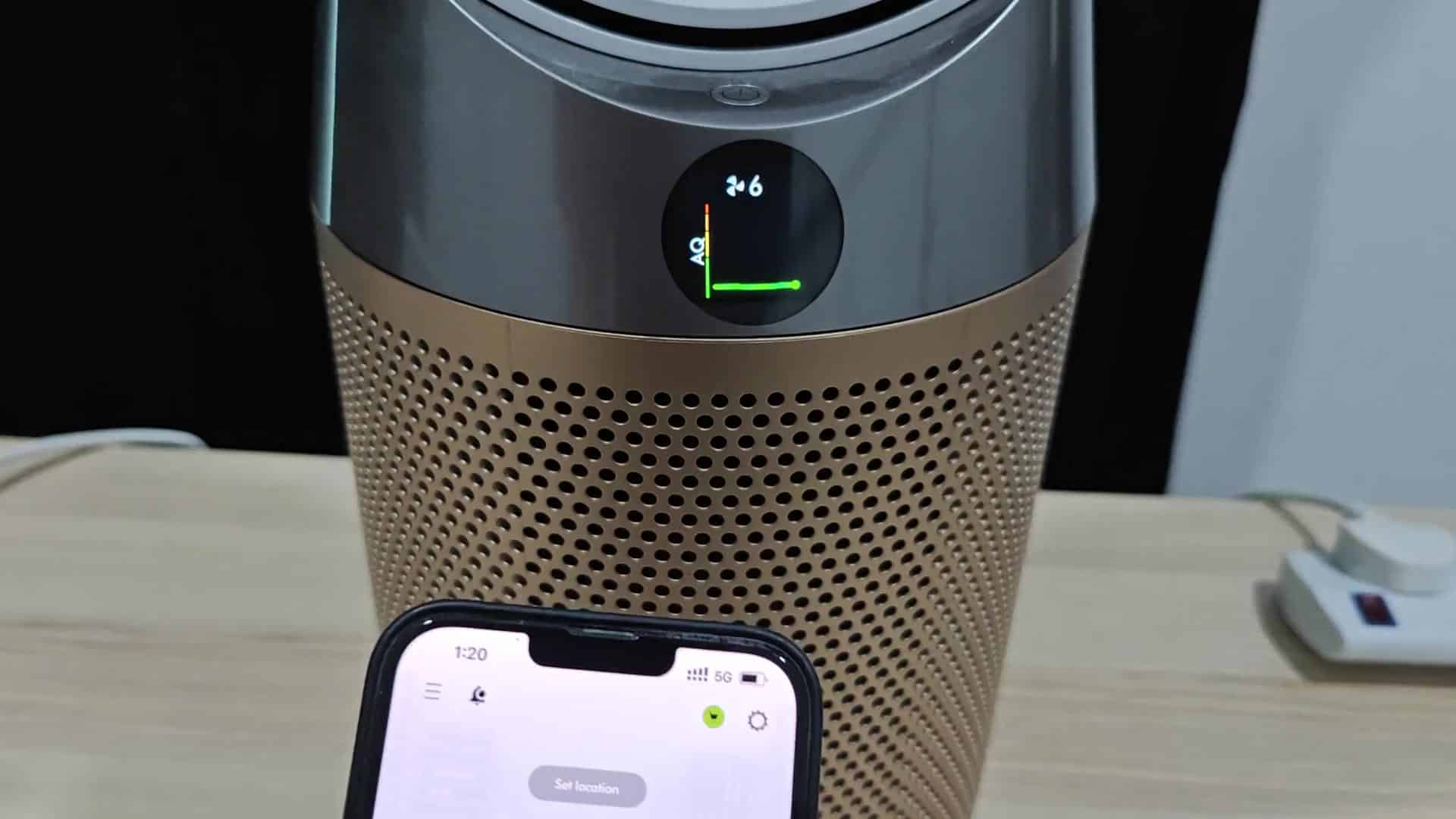 Dyson app showing initializing sensors Dyson app showing initializing sensors