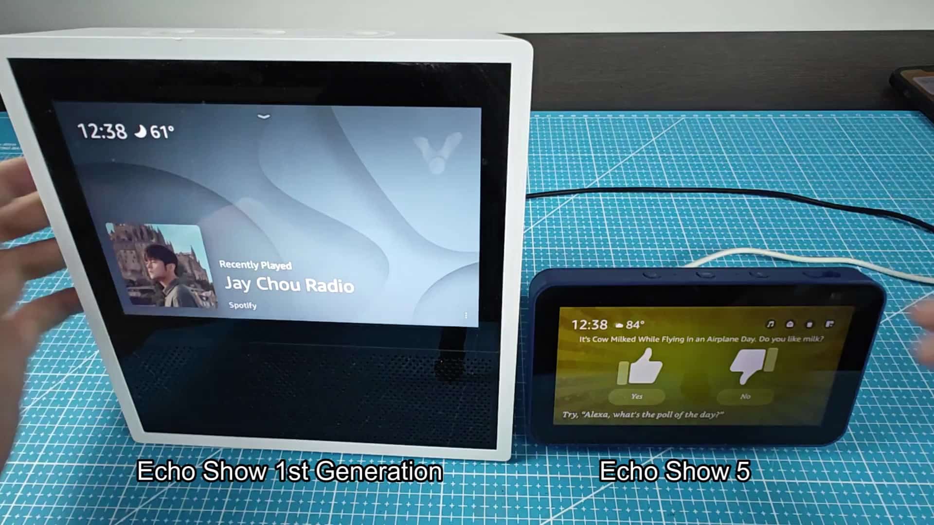Echo Show devices side by side Echo Show devices side by side