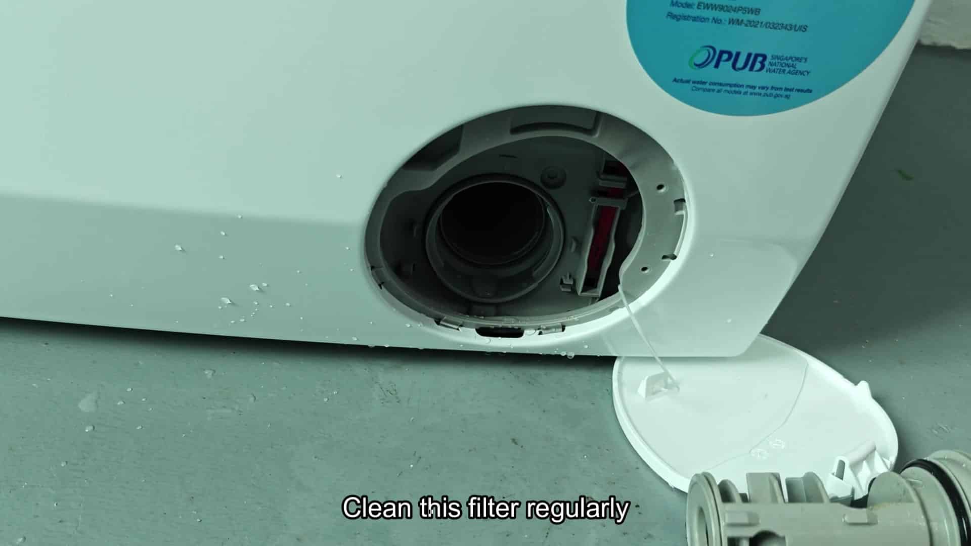 Filter held near open circular access port Filter held near open circular access port