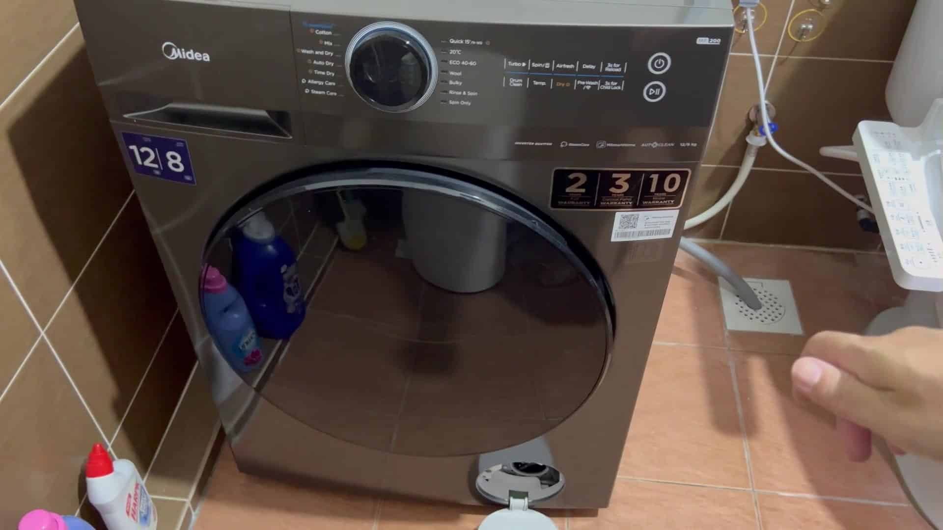 Front view of Midea washer model Front view of Midea washer model