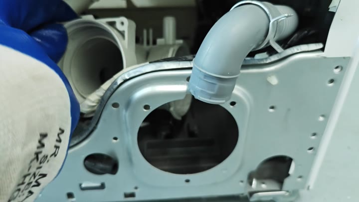 Holding plastic component near housing Holding plastic component near housing