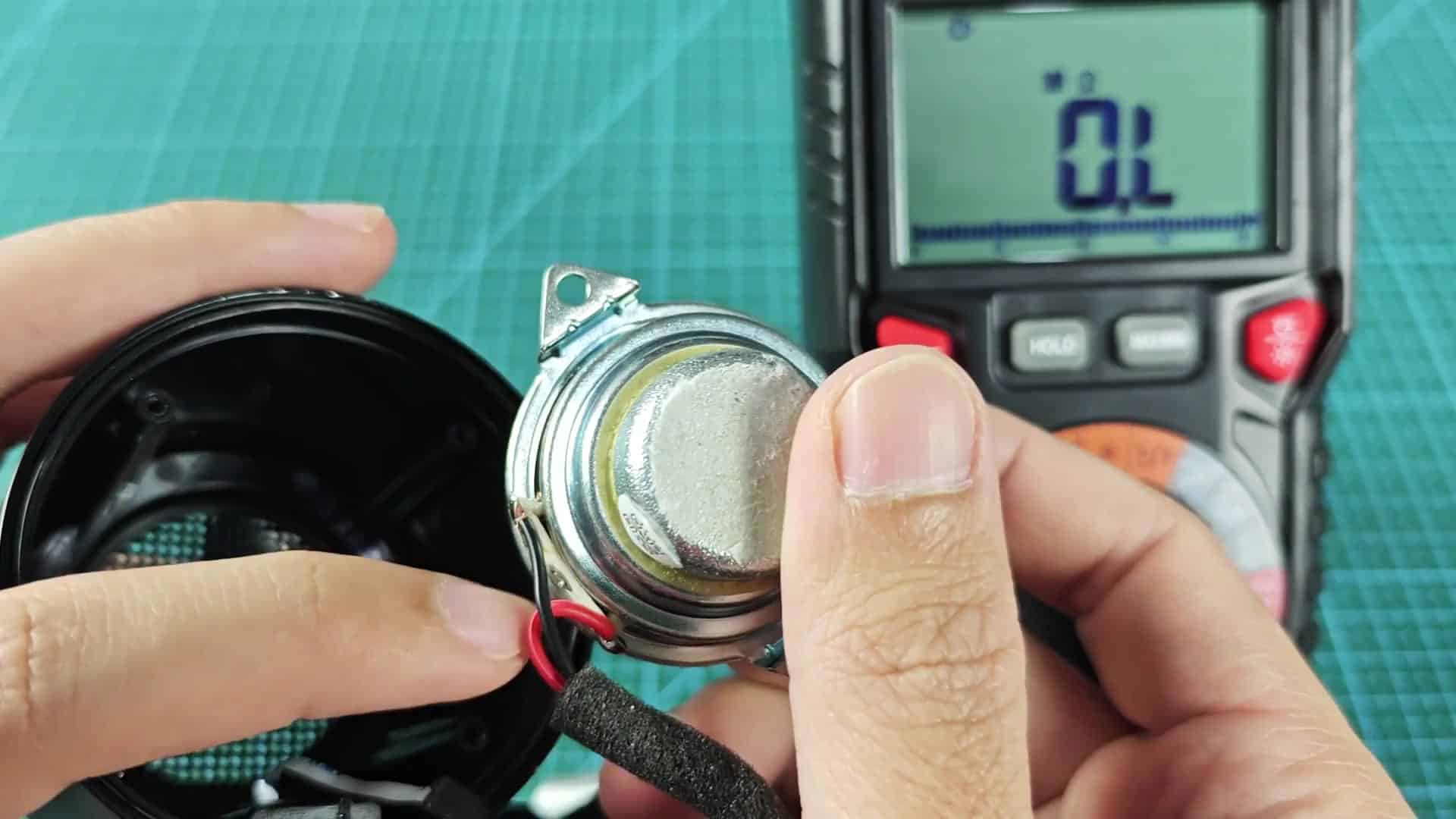 Measuring resistance of metal part Measuring resistance of metal part