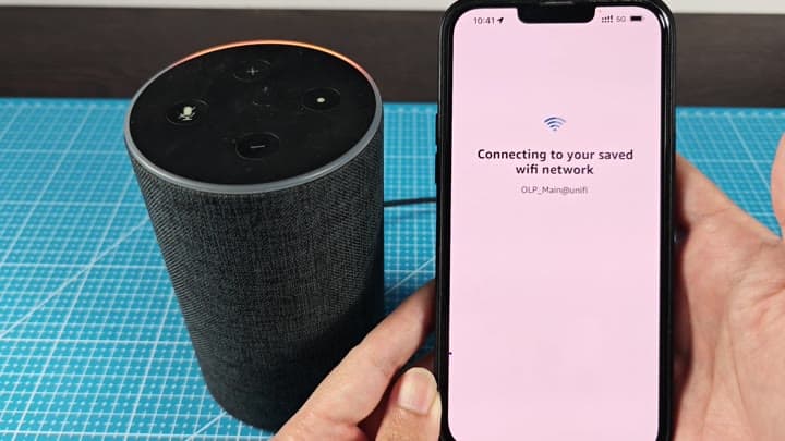 Phone connecting to wifi network Phone connecting to wifi network