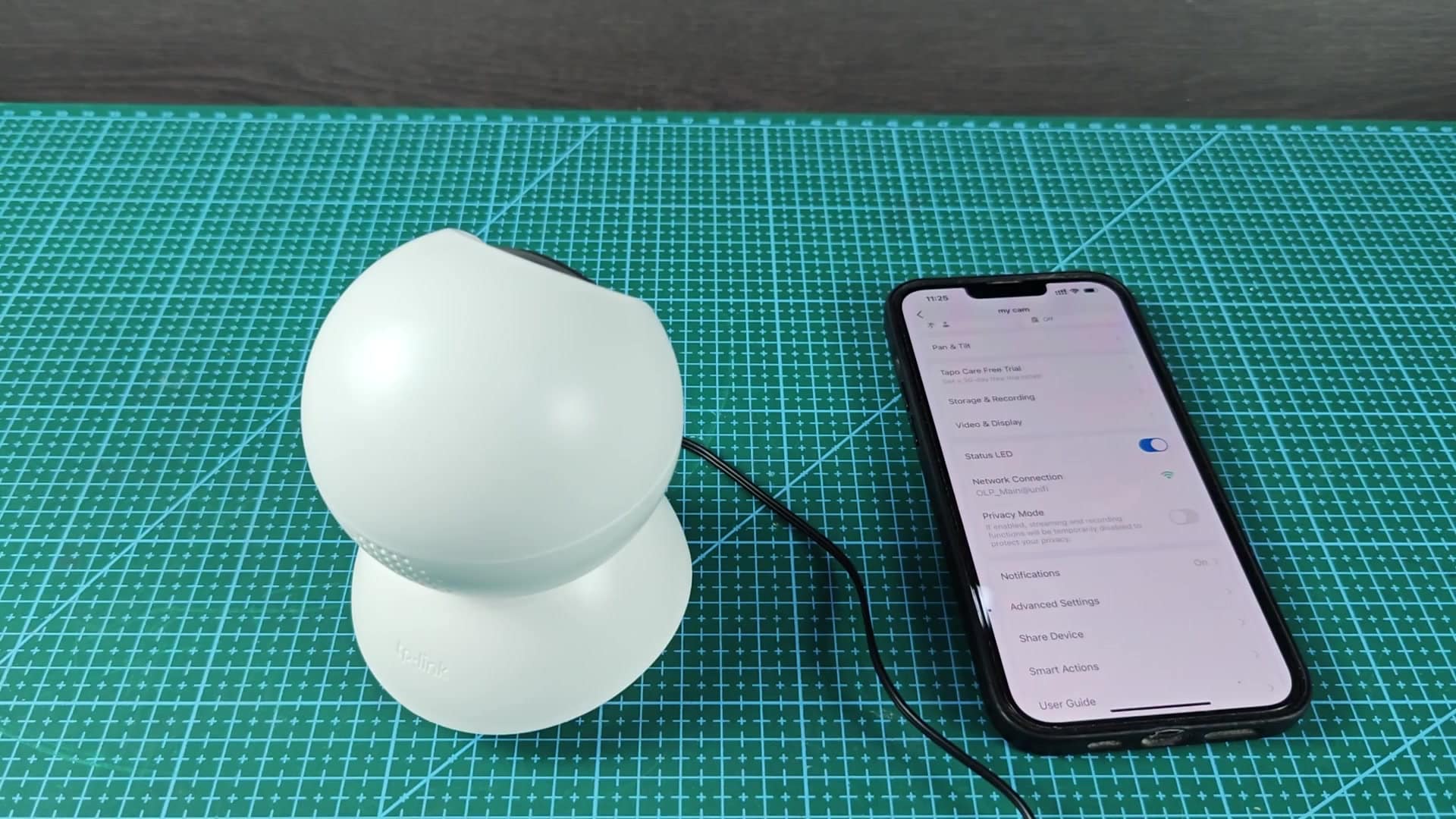 Phone displays device share and smart actions Phone displays device share and smart actions