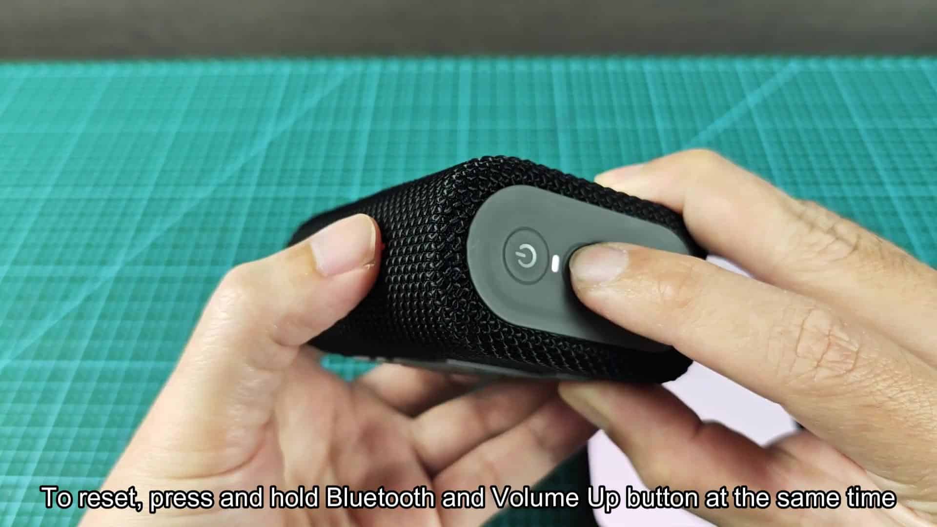 Pressing buttons to reset JBL speaker Pressing buttons to reset JBL speaker