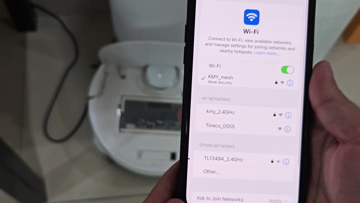 Selecting 2.4GHz Wi-Fi network on phone Selecting 2.4GHz Wi-Fi network on phone