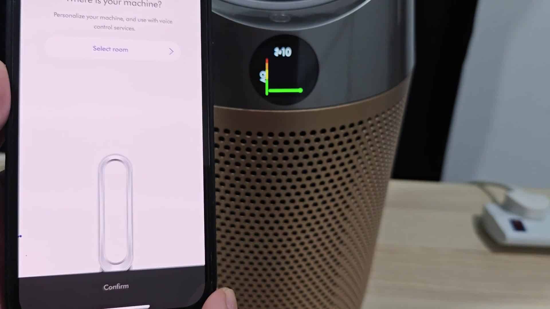 Selecting room location in Dyson app Selecting room location in Dyson app