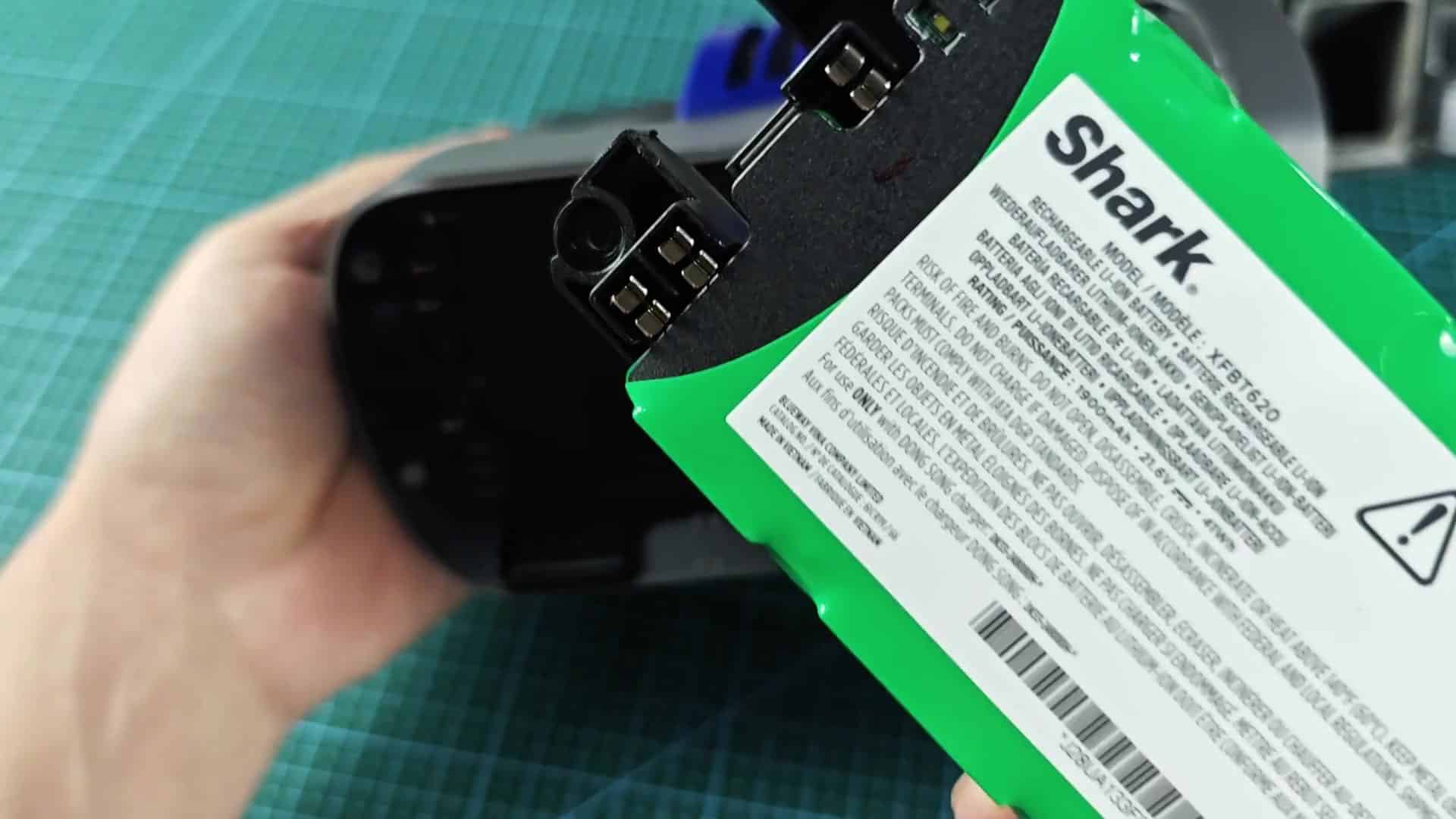 Shark XFBT620 battery pack label details Shark XFBT620 battery pack label details