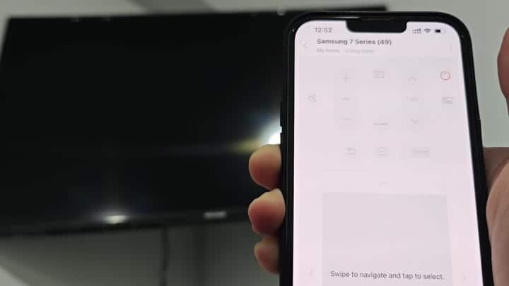 SmartThings app controlling Samsung TV SmartThings app controlling Samsung TV