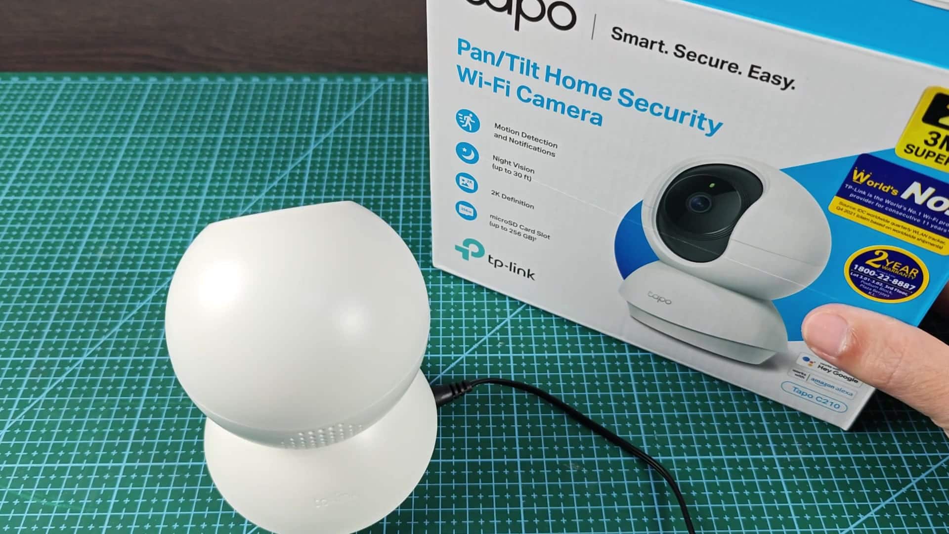 Tapo C210 camera box on mat Tapo C210 camera box on mat
