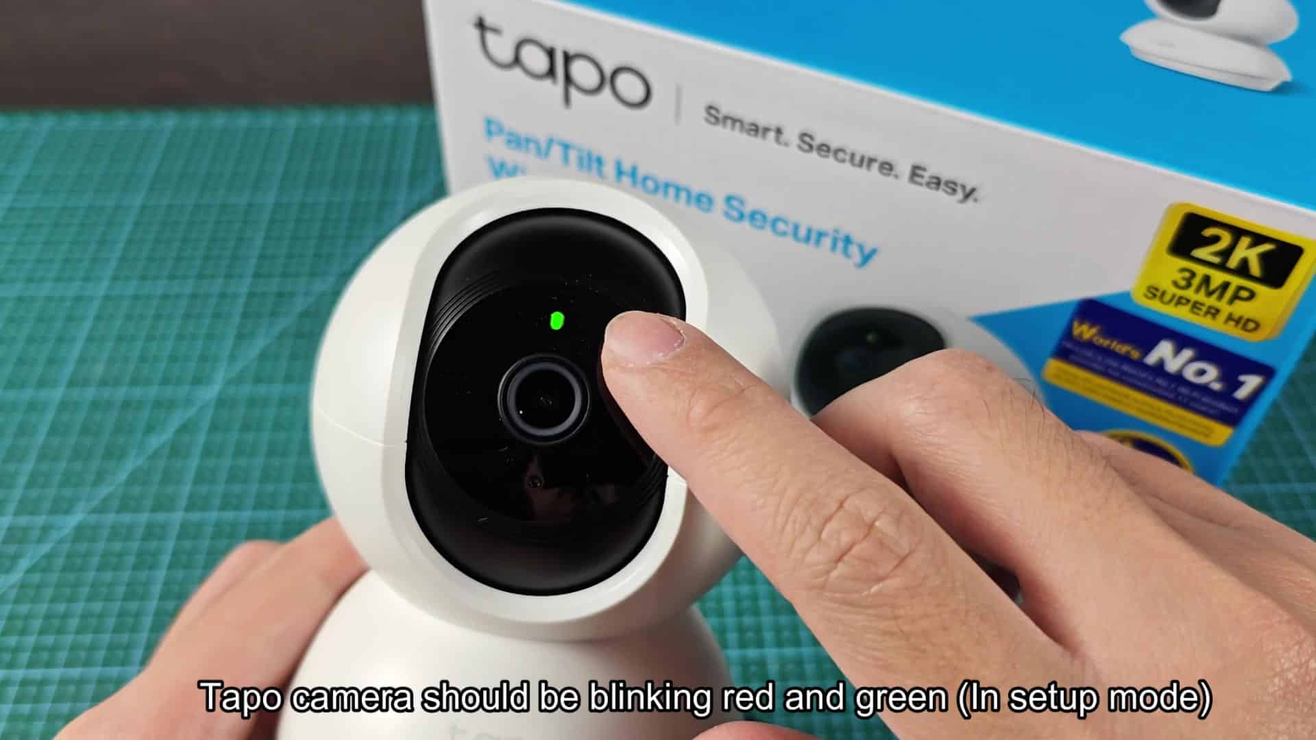 Tapo camera blinking red and green Tapo camera blinking red and green
