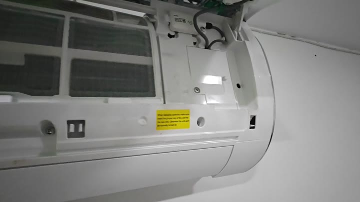 Internal wiring and warning label visible Internal wiring and warning label visible