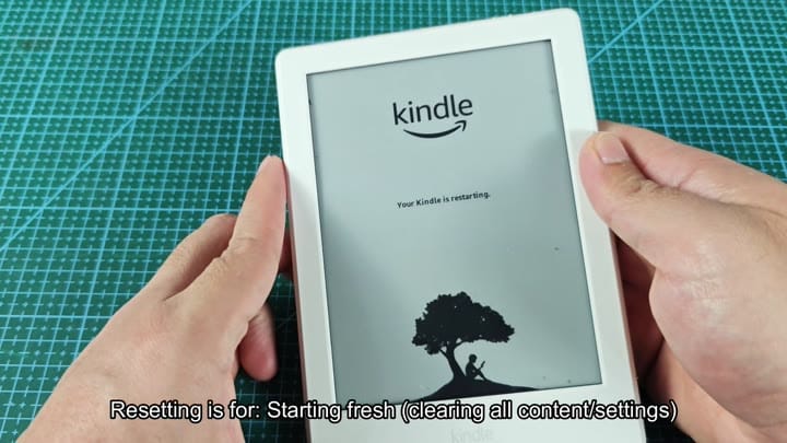 Kindle restarting with logo screen Kindle restarting with logo screen