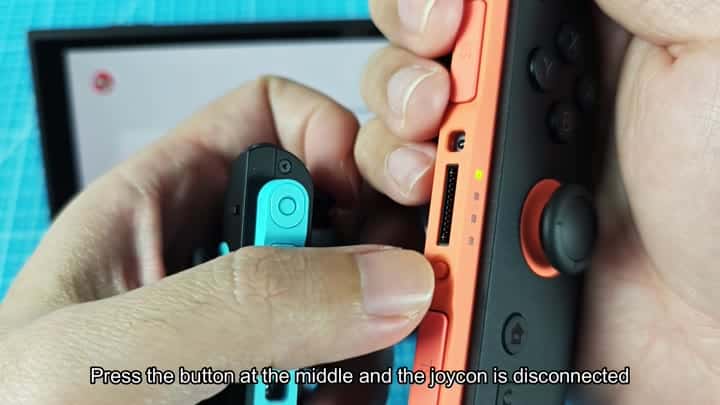Pressing middle sync button Pressing middle sync button