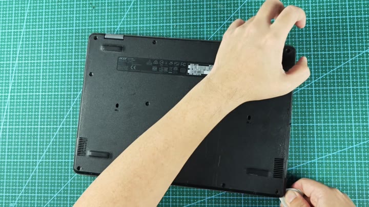 Prying open Acer laptop back panel Prying open Acer laptop back panel