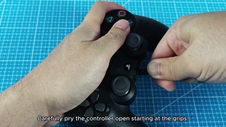 Prying open PS4 controller grips Prying open PS4 controller grips